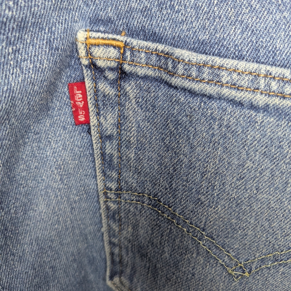 Levi’s 514 Straight Fit Jeans Mens 36x32 Blue Medium Wash Distressed Denim - Picture 10 of 16